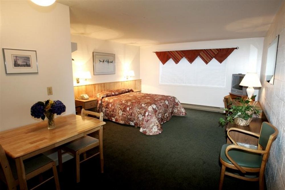 Pacific Rim Motel Ucluelet Ngoại thất bức ảnh